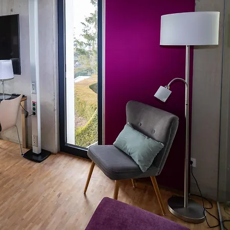 Bamboo - Business-30 Qm-ruhig-parkplatz-arbeitsplatz Apartment Leonberg