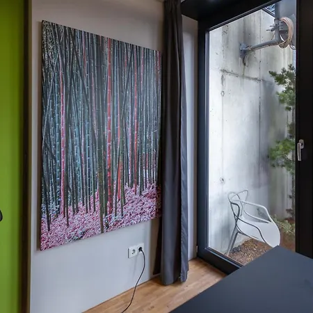 Bamboo - Business-30 Qm-ruhig-parkplatz-arbeitsplatz